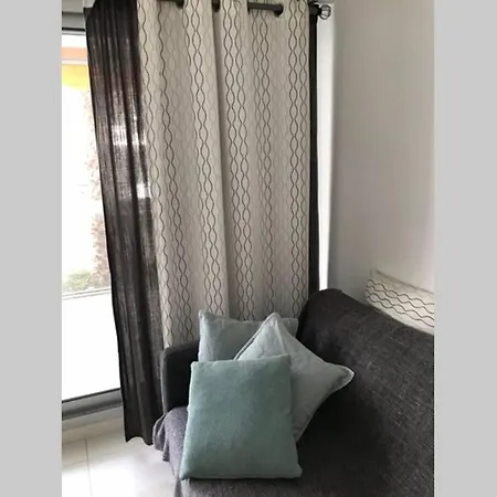 Апартаменты App Le Rocazur Avec Piscine Et Parking En Bord De A 500m Du Centre *