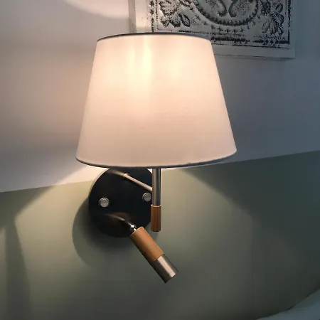 Appartement App Le Rocazur Avec Piscine Et Parking En Bord De à 500m Du Centre