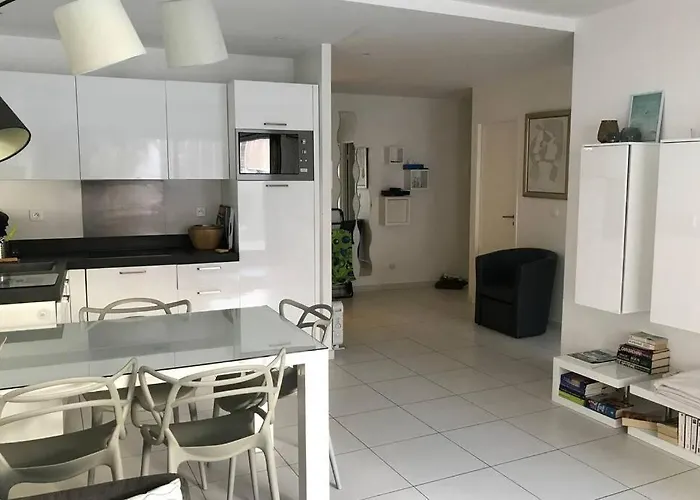 App Le Rocazur Avec Piscine Et Parking En Bord De A 500m Du Centre Apartment *