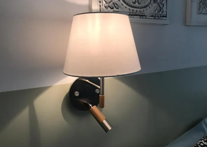 Appartement App Le Rocazur Avec Piscine Et Parking En Bord De à 500m Du Centre