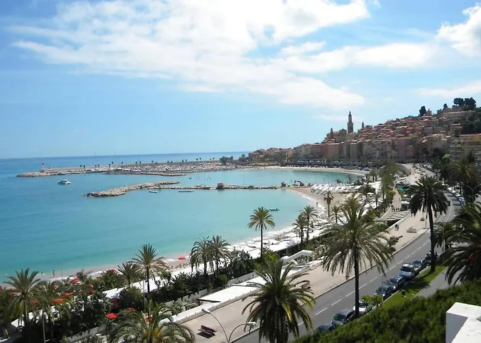 App Le Rocazur Avec Piscine Et Parking En Bord De à 500m Du Centre Appartement